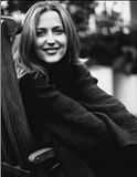th_gillian_anderson3.jpg